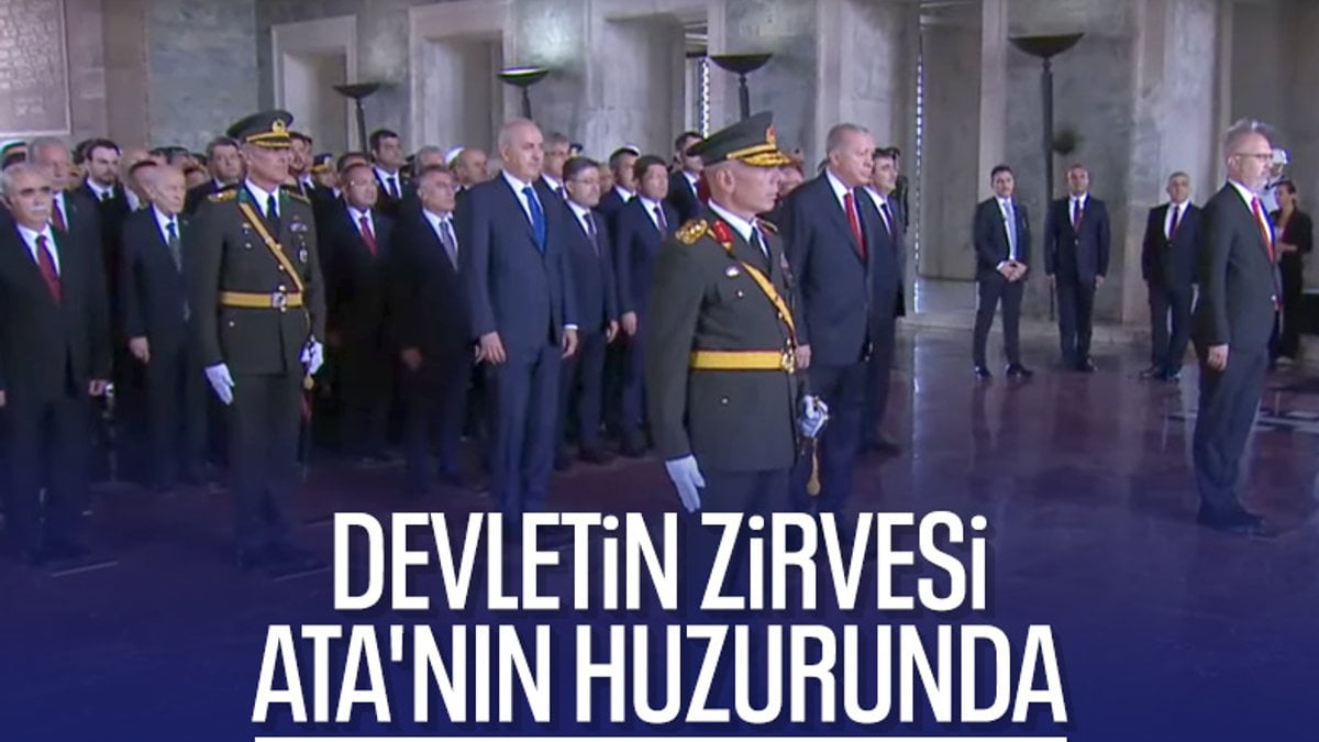 Cumhurbaşkanı Erdoğan ve devlet erkanı Anıtkabir’de