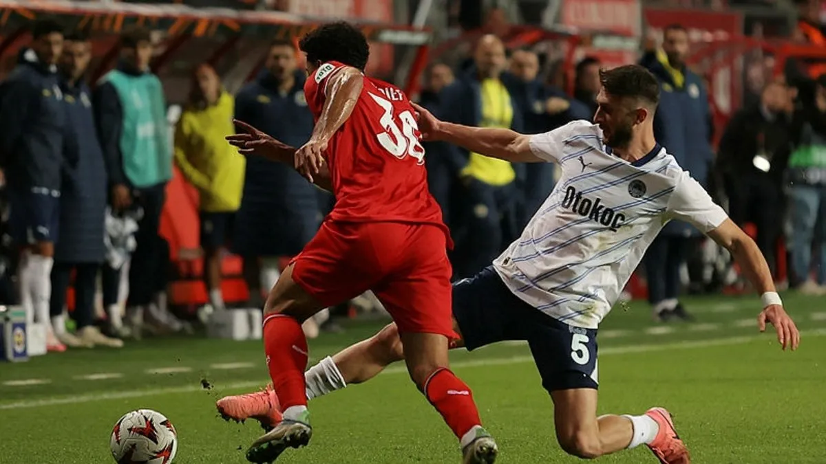 Fenerbahçe haberleri: İsmail Yüksek’e 3 Avrupa devi talip! İspanyollar o takımları açıkladı…