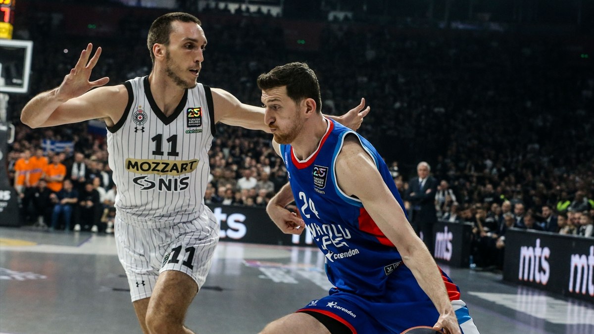 EuroLeague’in 30. haftasında Türk takımları 2’de 1 yaptı