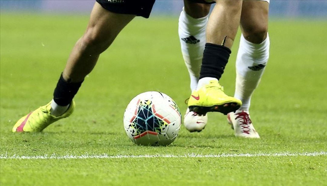 Süper Lig kulüplerinin maaş yükü | Gelirlerin yüzde 88’i futbolculara gidiyor: Üç Büyükler ilk 50 kulüp arasında