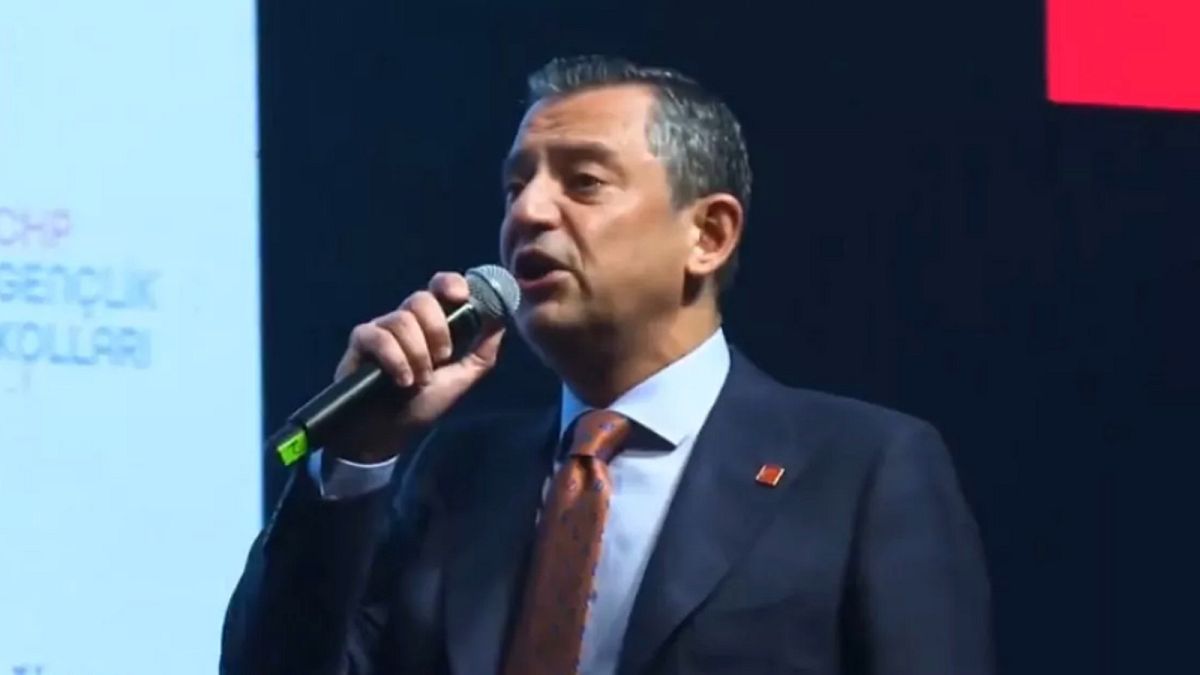 CHP lideri Özel: Selefilik hayalleriyle halefine darbe yapan bir cuntacı Kürt sorununu çözemez